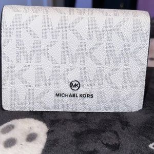 Michael kors small wallet
